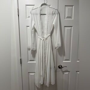 White Lace Trim Robe